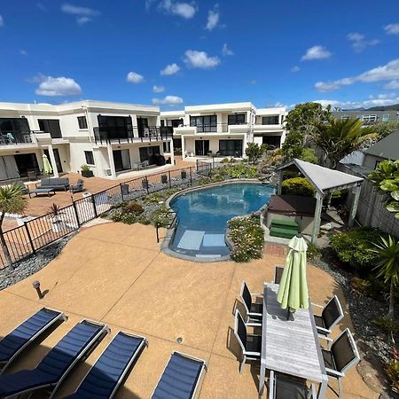 Ocean Breeze Resort Pauanui Exterior photo