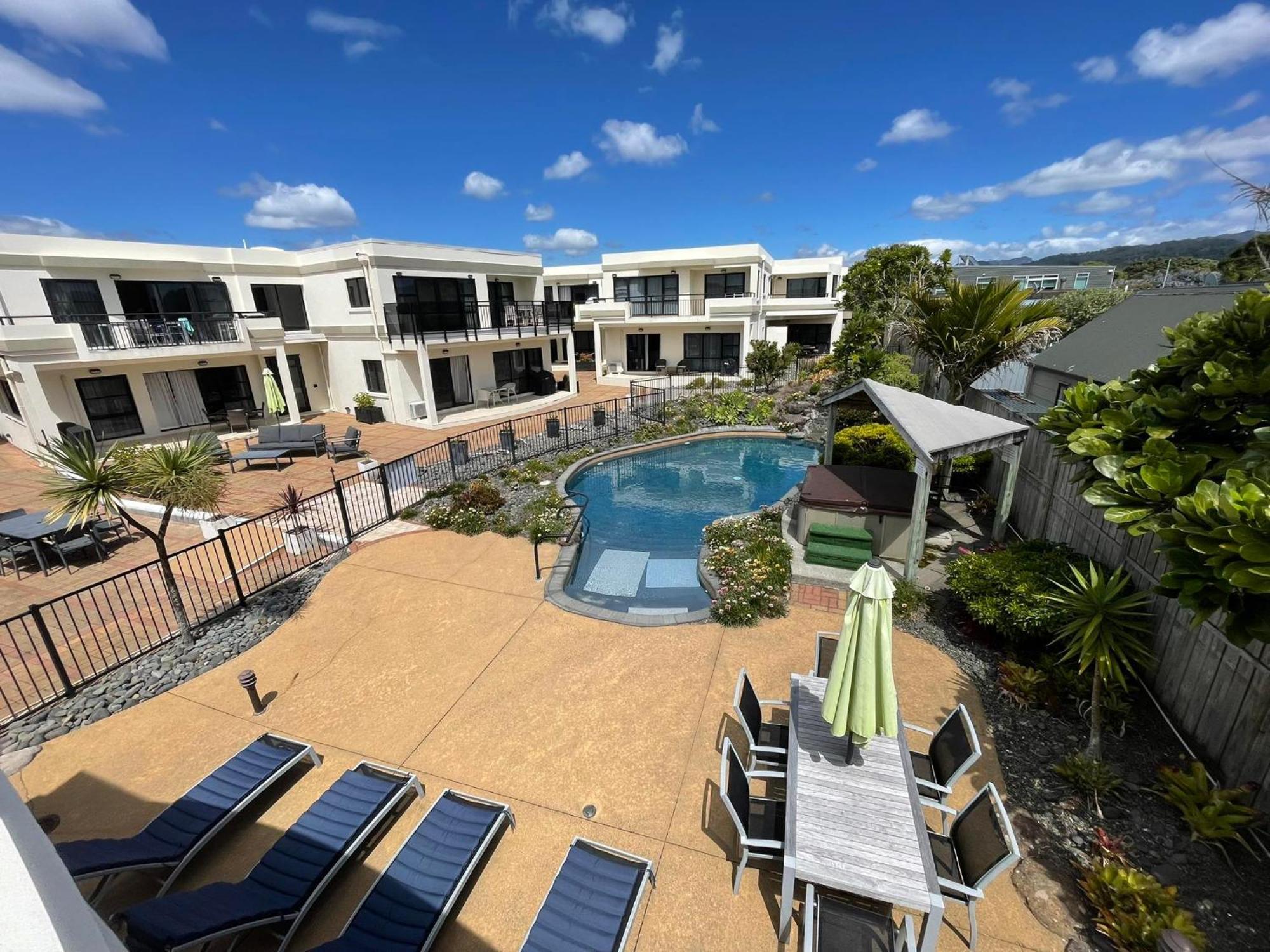 Ocean Breeze Resort Pauanui Exterior photo