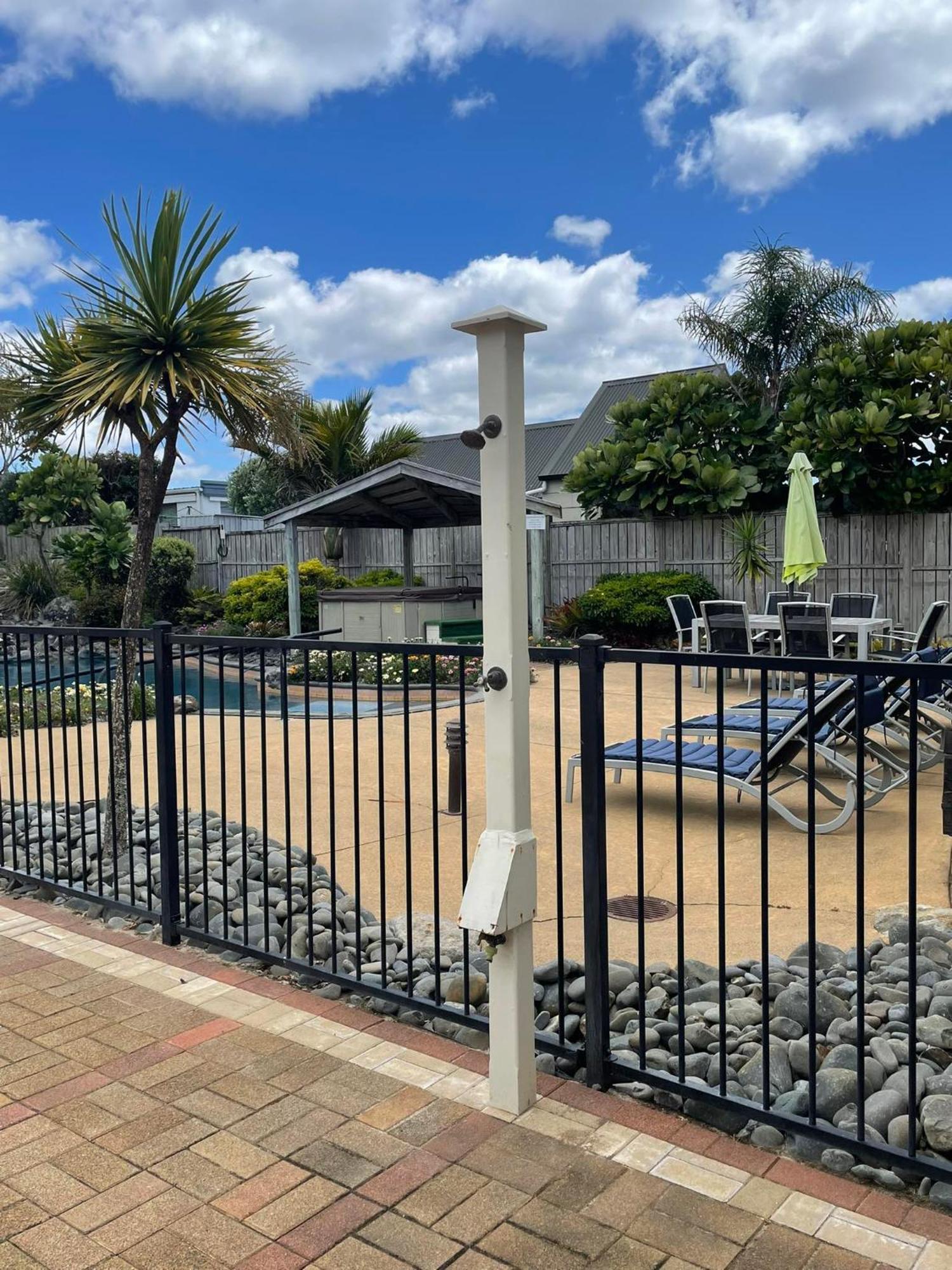 Ocean Breeze Resort Pauanui Exterior photo
